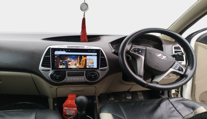 2010 Hyundai i20 ASTA (O) 1.2 WITH SUNROOF, Petrol, Manual, 76,559 km, interior