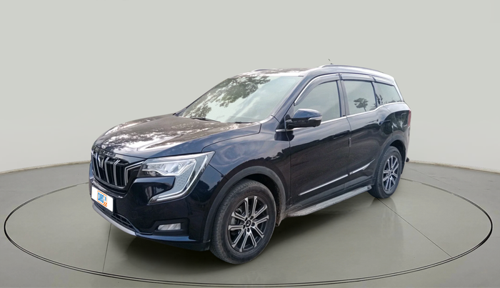 2025 Mahindra XUV700 AX 7 LUXURY D AT 7 STR, Diesel, Automatic, 7,887 km, exterior