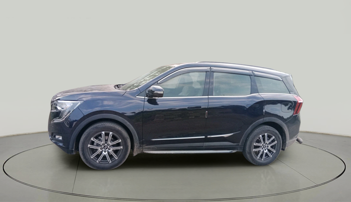 2025 Mahindra XUV700 AX 7 LUXURY D AT 7 STR, Diesel, Automatic, 7,887 km, exterior