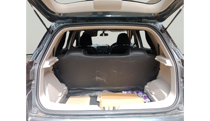 2021 Mahindra XUV300 W6 1.5 Sunroof Diesel, Diesel, Manual, 93,510 km, exterior
