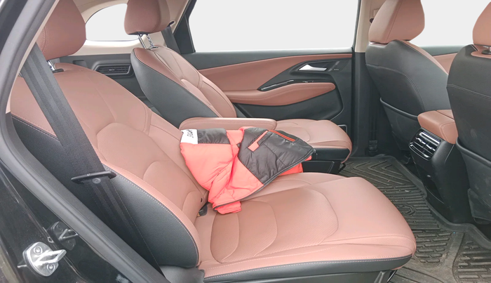 2023 MG HECTOR PLUS SAVVY PRO 1.5 TURBO CVT 6 STR, Petrol, Automatic, 27,420 km, interior