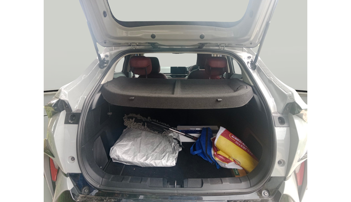 2024 Tata Curvv Accomplished S 1.2 Petrol 7DCA, Petrol, Automatic, 10,476 km, exterior