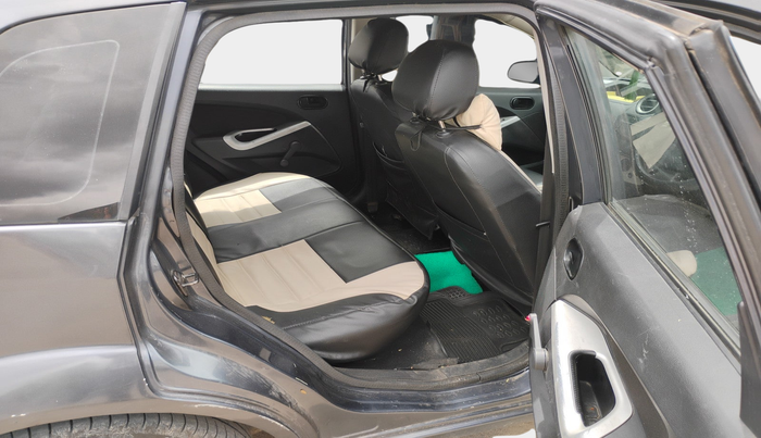 2010 Ford Figo ZXI 1.2 PETROL, Petrol, Manual, 1,37,279 km, interior
