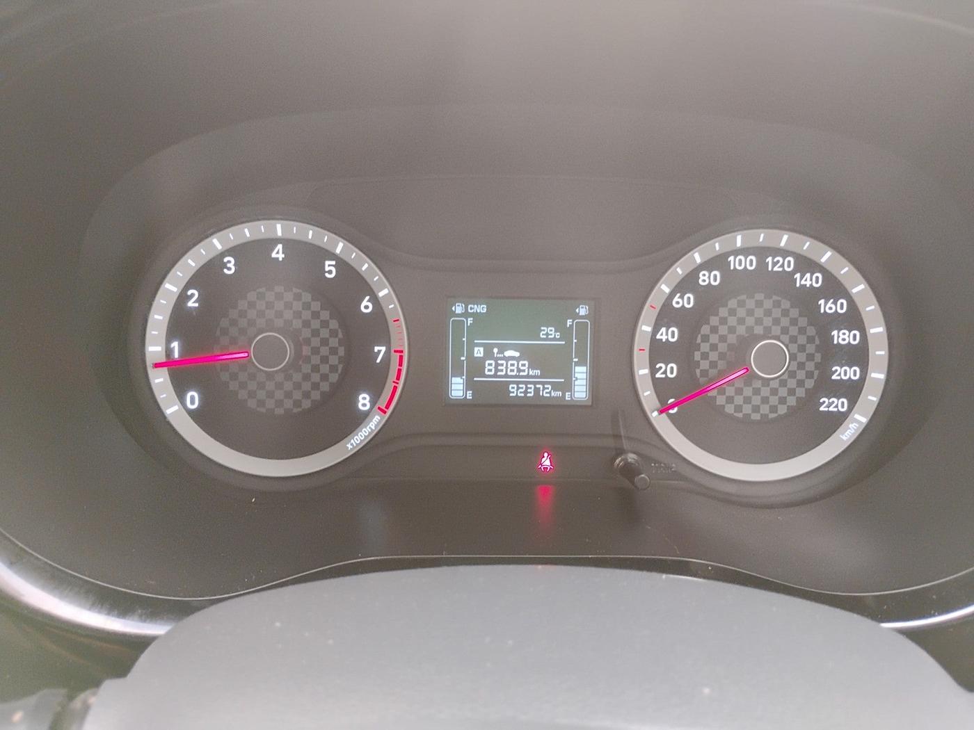 2022 Hyundai GRAND I10 NIOS SPORTZ 1.2 KAPPA VTVT CNG, Petrol, Manual, 92,372 km, interior