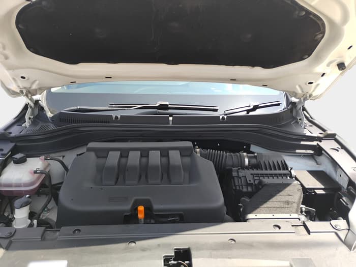2022 Mahindra XUV700 AX 7 LUXURY P AT 7 STR, Petrol, Automatic, 31,850 km, exterior