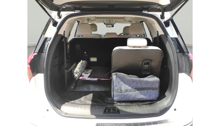 2022 Mahindra XUV700 AX 7 LUXURY P AT 7 STR, Petrol, Automatic, 30,911 km, exterior