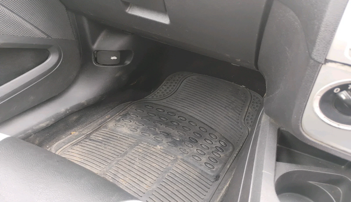 2010 Ford Figo ZXI 1.2 PETROL, Petrol, Manual, 73,159 km, interior