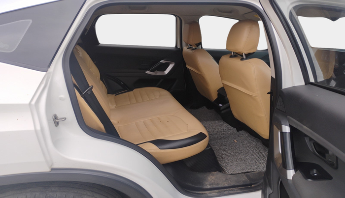 2021 Tata Harrier XMA 2.0L KRYOTEC, Diesel, Automatic, 1,03,357 km, interior