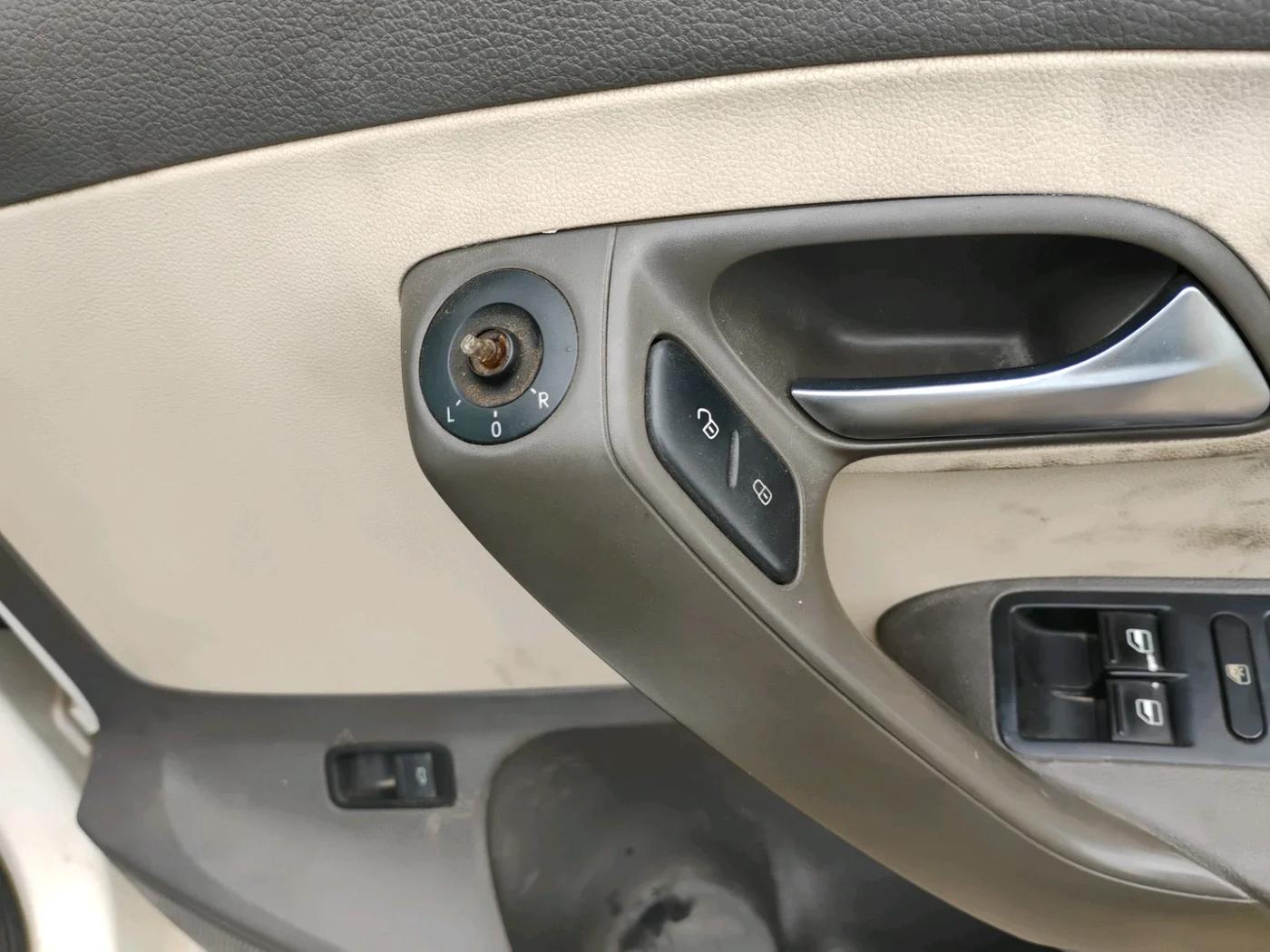 2014 Volkswagen Vento COMFORTLINE 1.5 AT, Diesel, Automatic, 1,22,250 km, interior