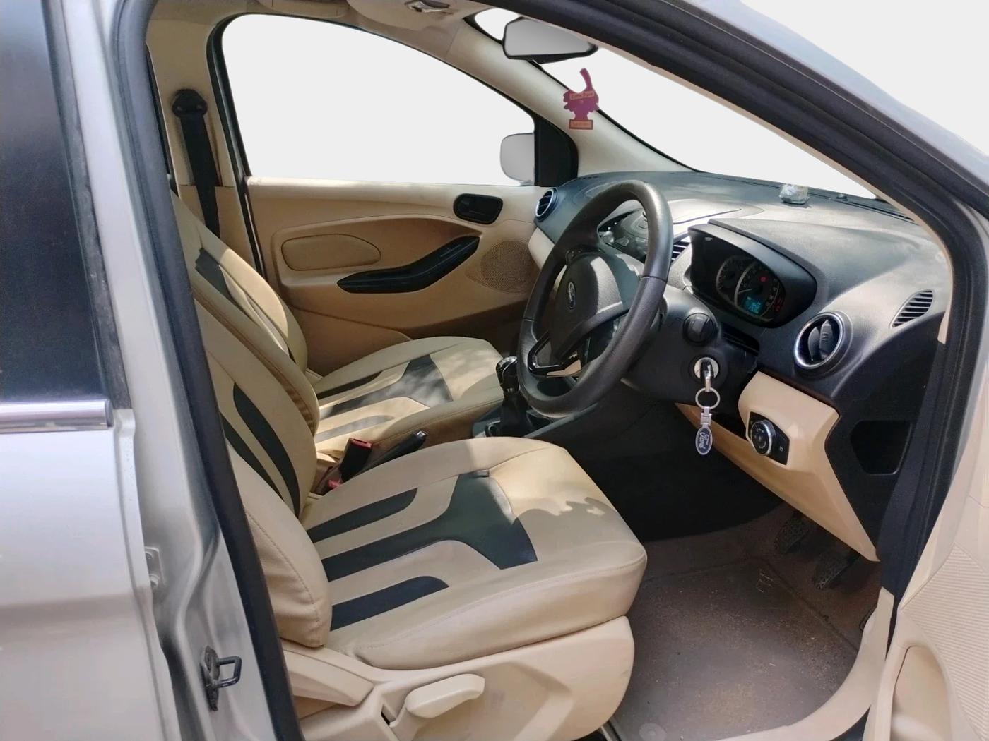 2017 Ford Figo Aspire TITANIUM 1.2 PETROL, Petrol, Manual, 27,533 km, interior