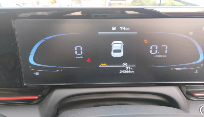 2025 Hyundai Verna SX (O) 1.5 TURBO GDI DUAL TONE, Petrol, Manual, 24,366 km, interior