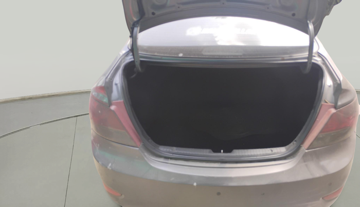 2013 Hyundai Verna FLUIDIC 1.6 CRDI SX, Diesel, Manual, 1,76,027 km, exterior