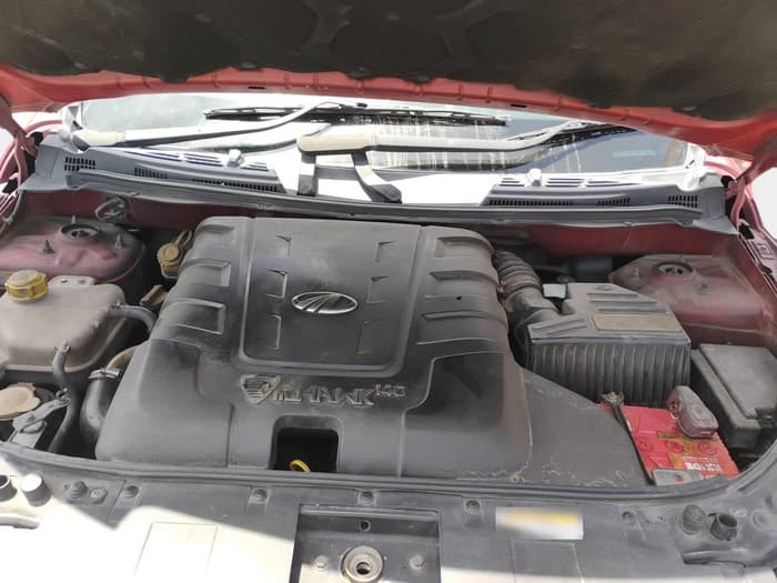 2013 Mahindra XUV500 W8, Diesel, Manual, 1,47,938 km, exterior