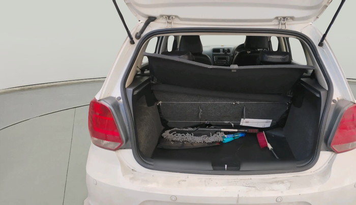 2015 Volkswagen Polo COMFORTLINE 1.2L, Petrol, Manual, 1,07,767 km, exterior