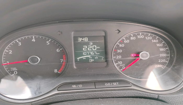 2015 Volkswagen Polo COMFORTLINE 1.2L, Petrol, Manual, 1,07,767 km, interior