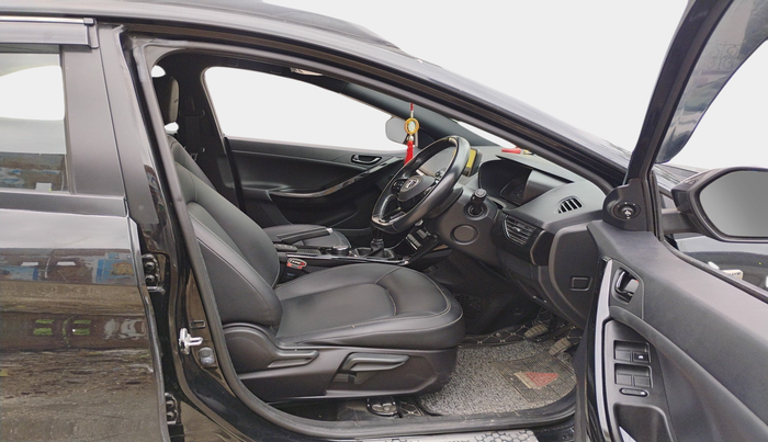 2023 Tata NEXON XZ PLUS PETROL SUNROOF DARK EDITION, Petrol, Manual, 8,719 km, interior