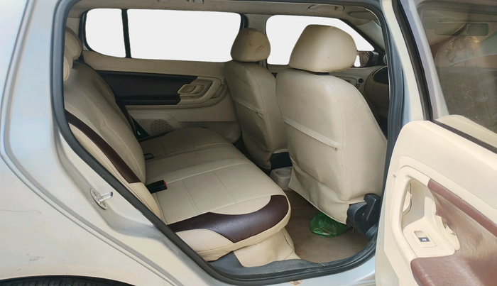 2011 Skoda Fabia ELEGANCE 1.2 TDI, Diesel, Manual, 1,03,655 km, interior