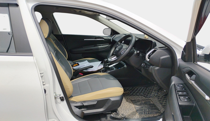 2024 KIA SONET HTK PLUS 1.2 PETROL MT, Petrol, Manual, 20,594 km, interior