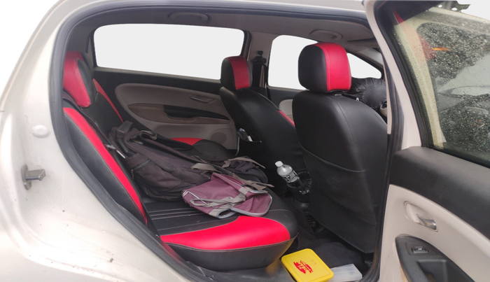 2016 Fiat Punto EVO EMOTION 1.3 MULTIJET, Diesel, Manual, 3,36,326 km, interior