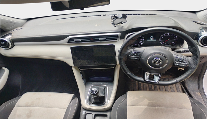 2024 MG ASTOR Sprint 1.5 MT (Ivory), Petrol, Manual, 14,112 km, interior