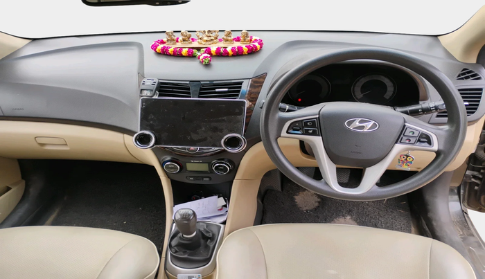 2013 Hyundai Verna FLUIDIC 1.6 CRDI SX, Diesel, Manual, 1,08,036 km, interior