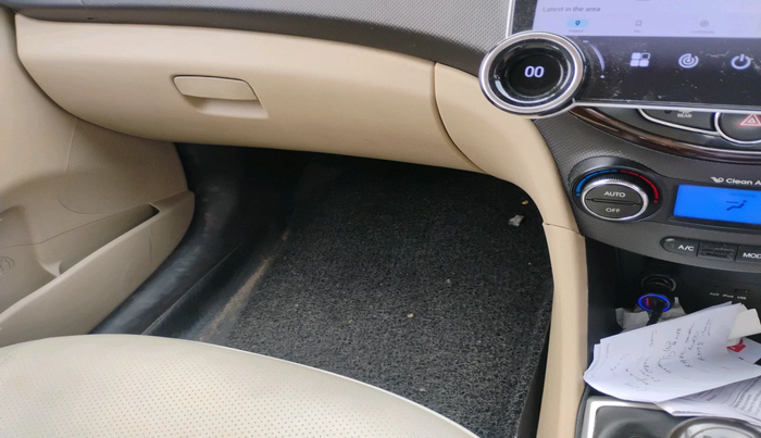 2013 Hyundai Verna FLUIDIC 1.6 CRDI SX, Diesel, Manual, 1,08,036 km, interior