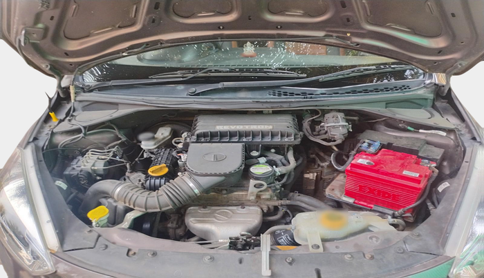 2017 Tata Tiago XZA PETROL, Petrol, Automatic, 85,031 km, exterior