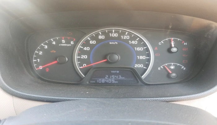 2014 Hyundai Grand i10 MAGNA 1.1 CRDI, Diesel, Manual, 1,08,409 km, interior