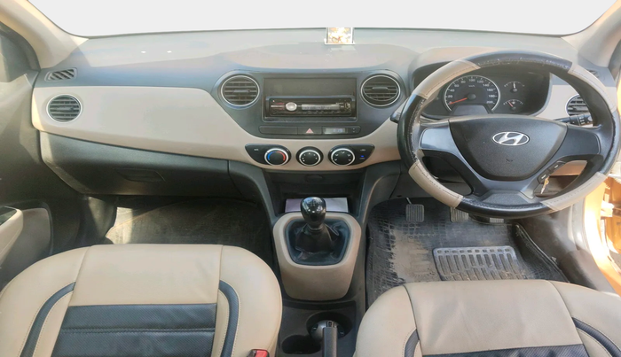 2014 Hyundai Grand i10 MAGNA 1.1 CRDI, Diesel, Manual, 1,08,409 km, interior