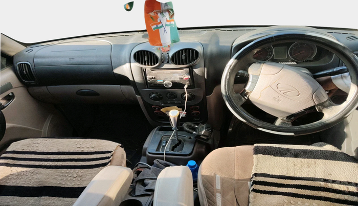 2012 Mahindra Scorpio VLX 2WD AT BS-III, Diesel, Automatic, 1,77,991 km, interior