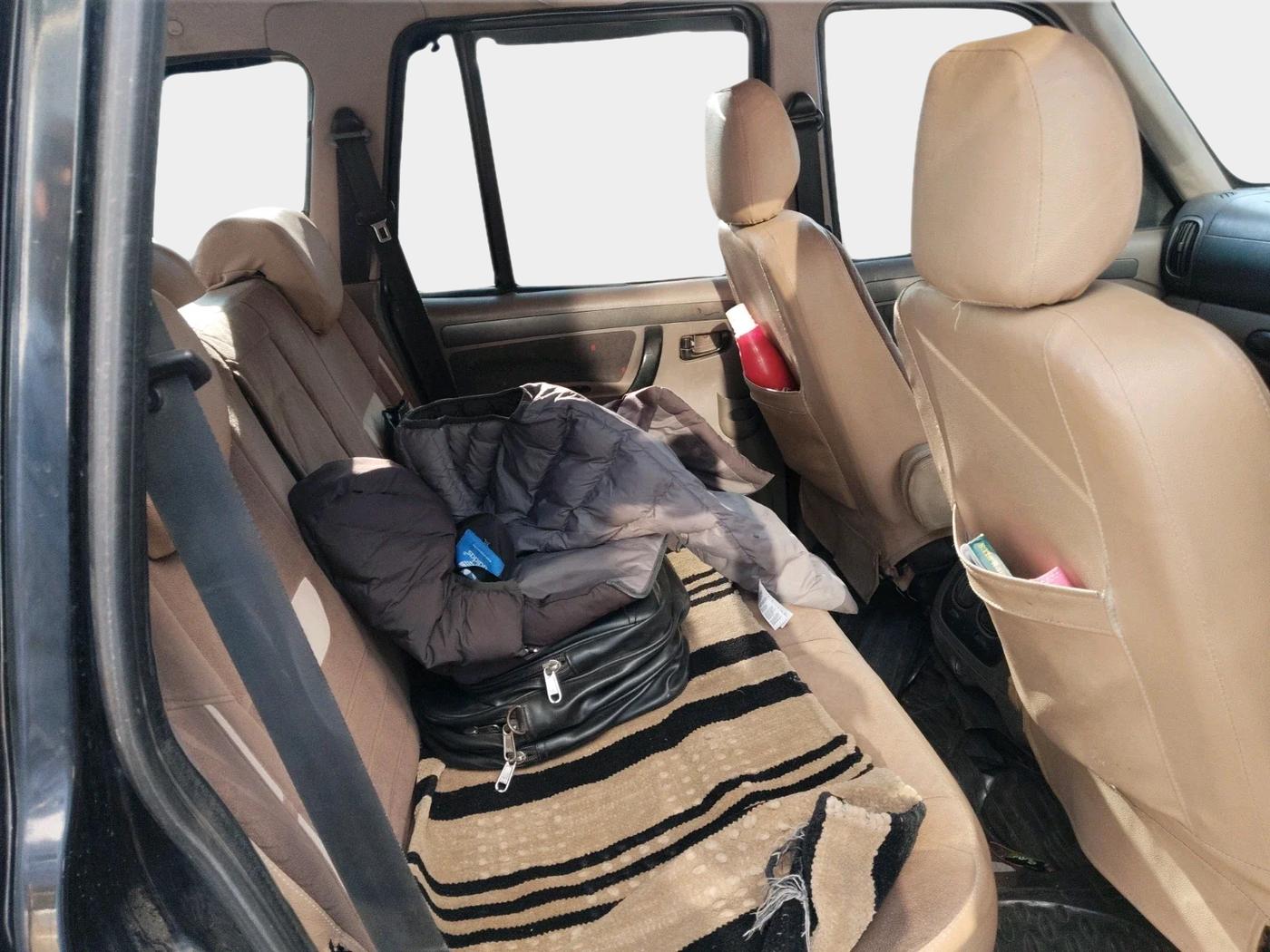 2012 Mahindra Scorpio VLX 2WD AT BS-III, Diesel, Automatic, 1,78,300 km, interior