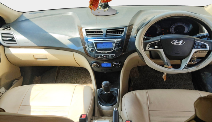 2011 Hyundai Verna FLUIDIC 1.6 CRDI SX, Diesel, Manual, 51,999 km, interior