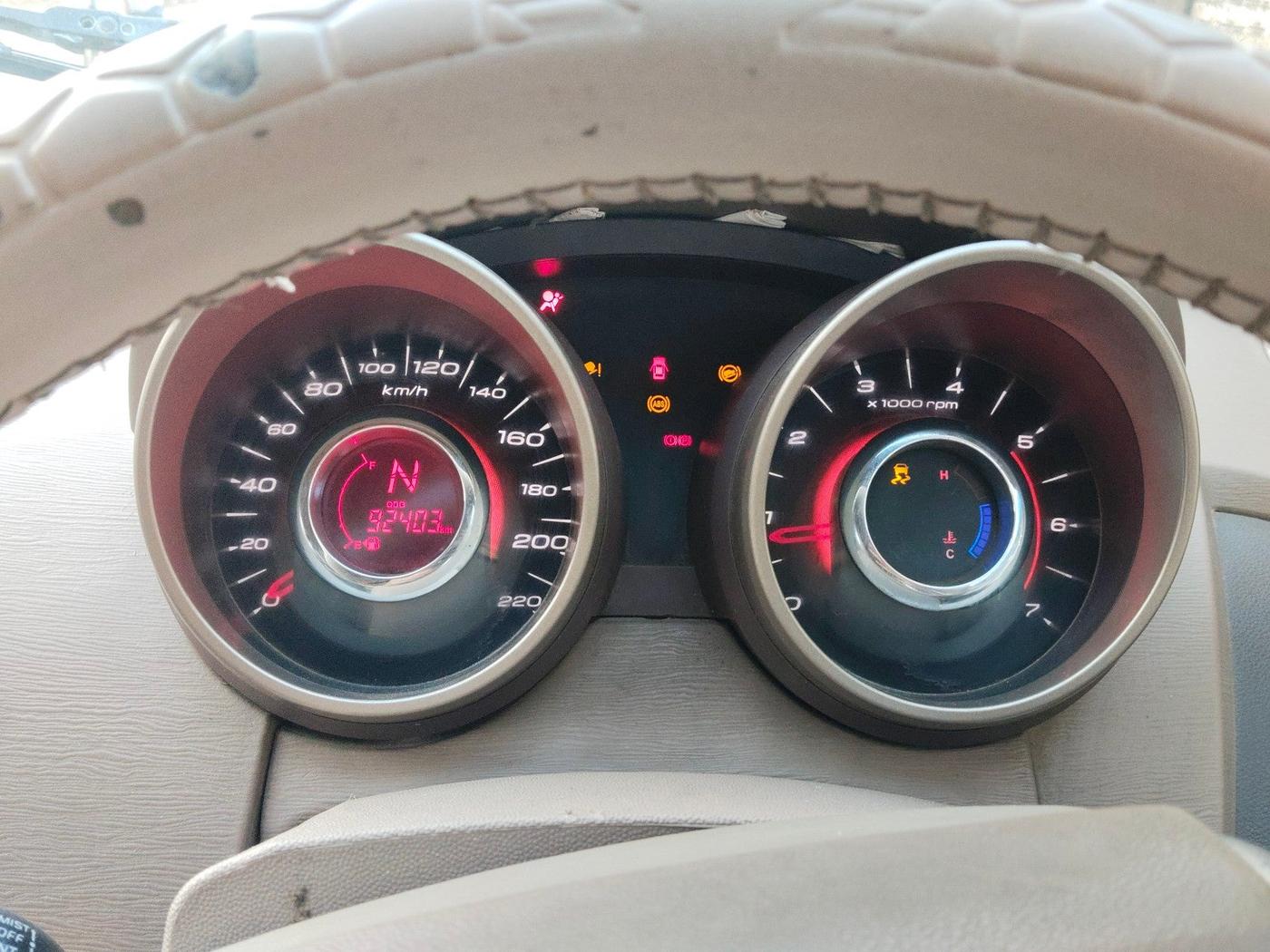 2013 Mahindra XUV500 W8, Diesel, Manual, 92,403 km, interior