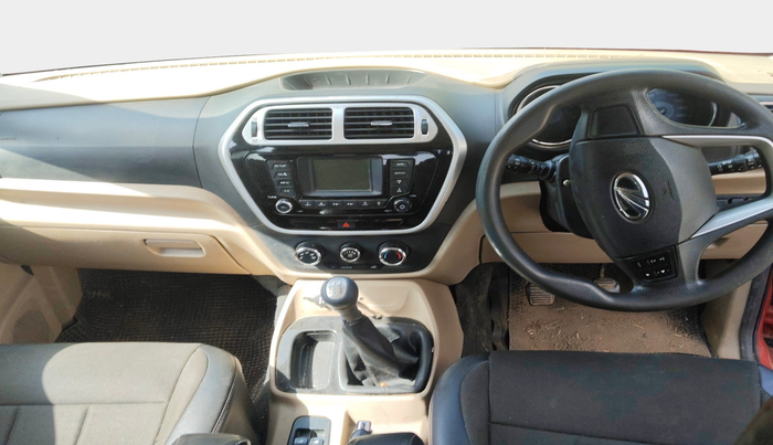 2017 Mahindra TUV300 T8, Diesel, Manual, 75,656 km, interior