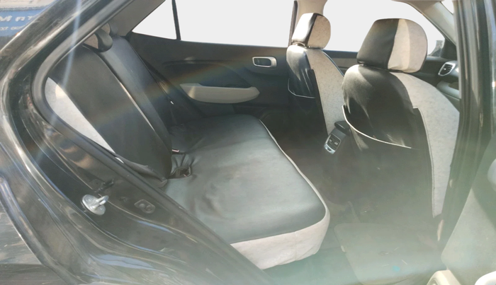 2024 Hyundai VENUE S 1.2, Petrol, Manual, 16,597 km, interior