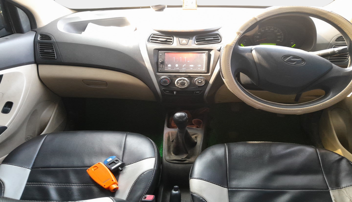 2016 Hyundai Eon ERA +, Petrol, Manual, 1,13,892 km, interior