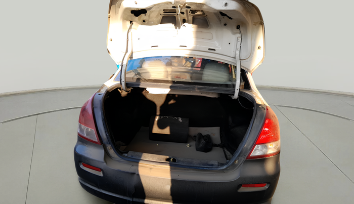 2011 Maruti Swift Dzire ZXI, Petrol, Manual, 1,06,109 km, exterior