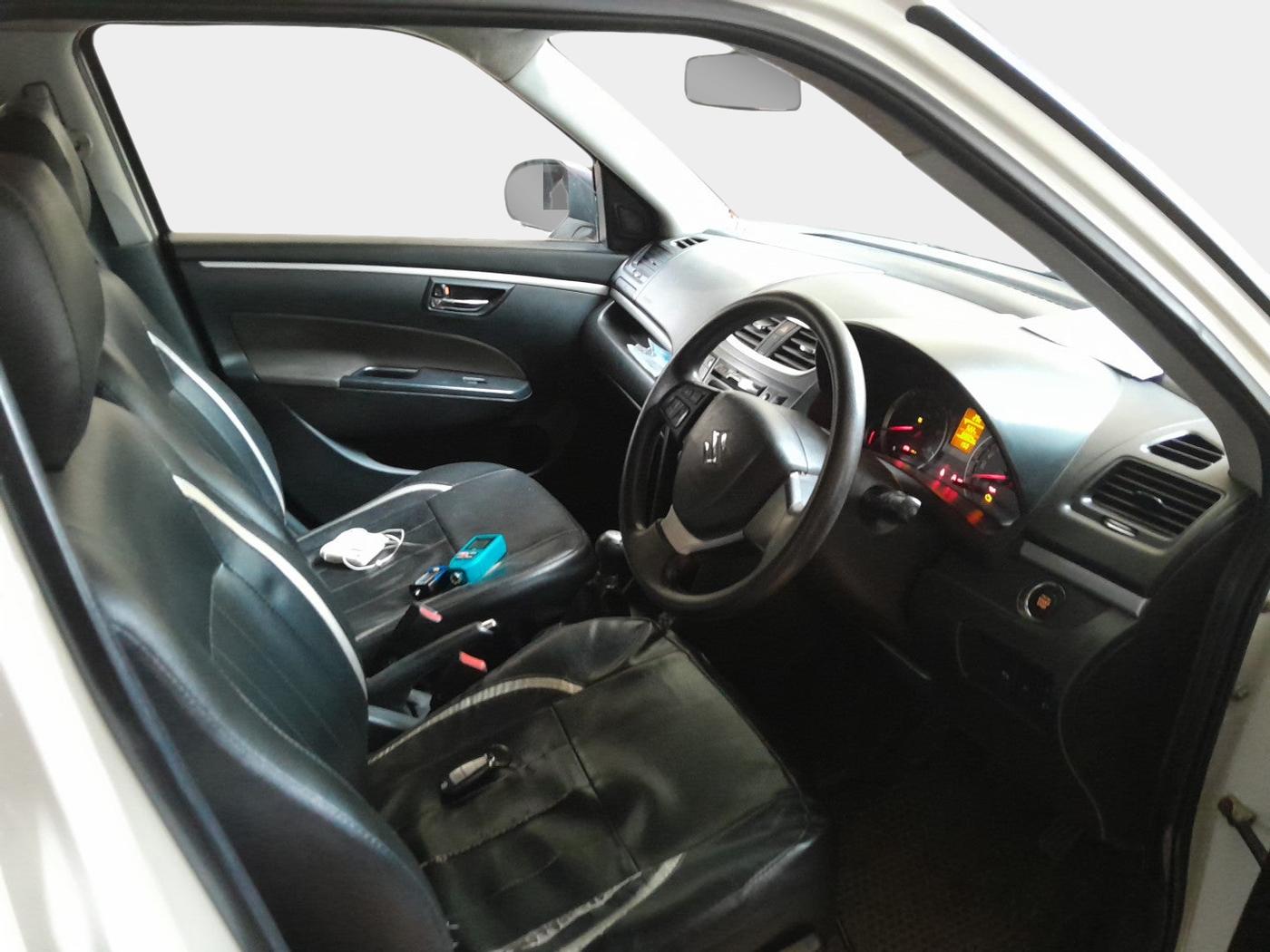 2015 Maruti Swift ZDI, Diesel, Manual, 61,000 km, interior