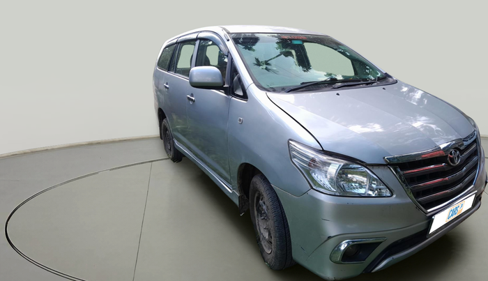 2013 Toyota Innova 2.5 GX 7 STR, Diesel, Manual, 1,08,844 km, exterior