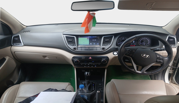 2017 Hyundai Tucson 2WD AT GL DIESEL
, Diesel, Automatic, 57,298 km, interior