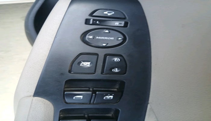 2019 Hyundai Verna 1.6 VTVT SX, Petrol, Manual, 44,529 km, interior