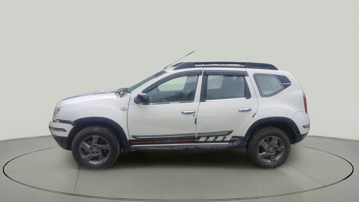 2015 Renault Duster 85 PS RXL DIESEL, Diesel, Manual, 1,18,209 km, exterior