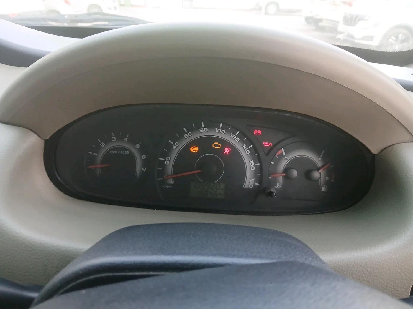 2018 Mahindra Xylo H4 ABS AIRBAG BS IV, Diesel, Manual, 8,42,171 km, interior