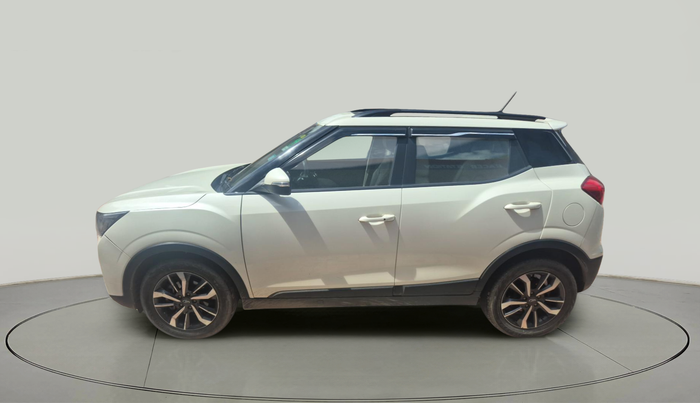 2021 Mahindra XUV300 W8 (O) 1.2 PETROL AMT, Petrol, Automatic, 1,08,078 km, exterior