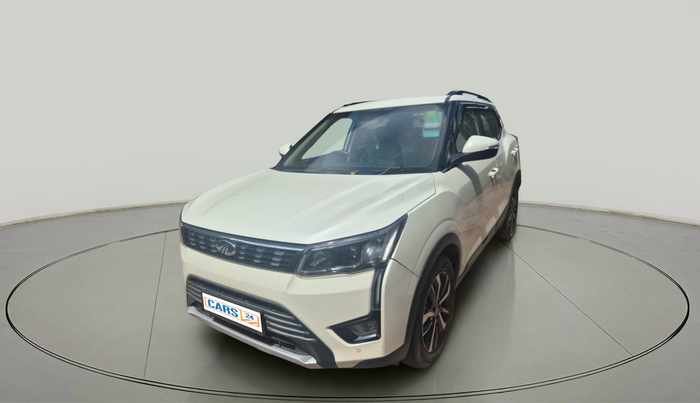 2021 Mahindra XUV300 W8 (O) 1.2 PETROL AMT, Petrol, Automatic, 1,08,078 km, exterior