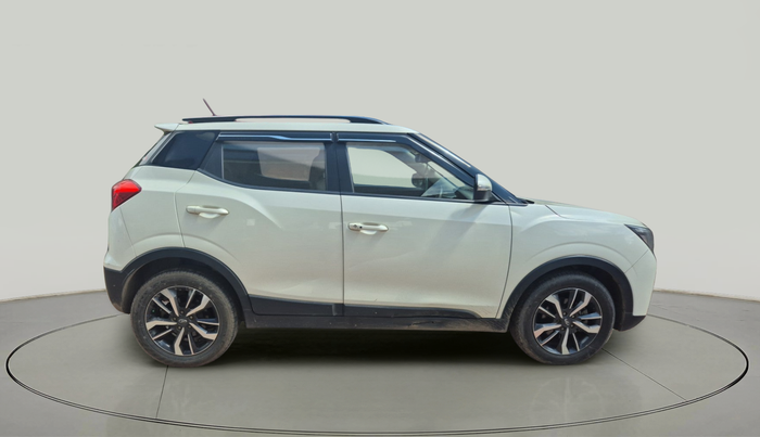 2021 Mahindra XUV300 W8 (O) 1.2 PETROL AMT, Petrol, Automatic, 1,08,078 km, exterior