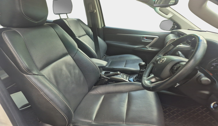 2023 Toyota Fortuner 4X4 MT 2.8 DIESEL, Diesel, Manual, 14,734 km, interior