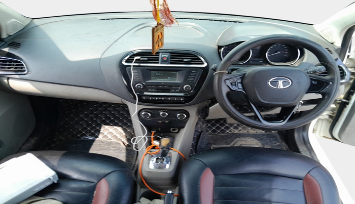 2018 Tata Tiago XTA PETROL, Petrol, Automatic, 1,32,802 km, interior
