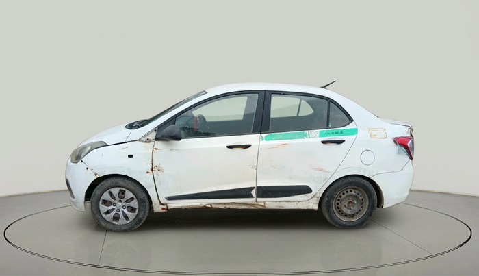 2015 Hyundai Xcent BASE 1.2, Petrol, Manual, 2,55,464 km, exterior