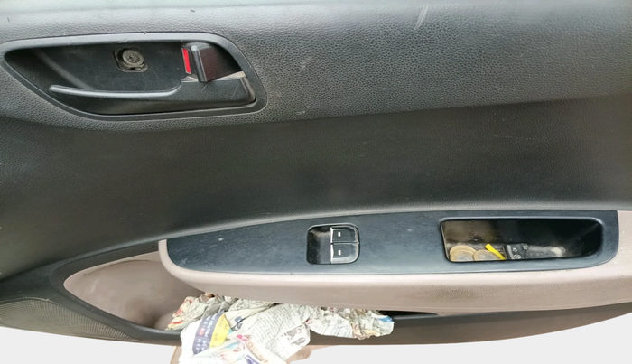 2015 Hyundai Xcent BASE 1.2, Petrol, Manual, 2,55,464 km, interior